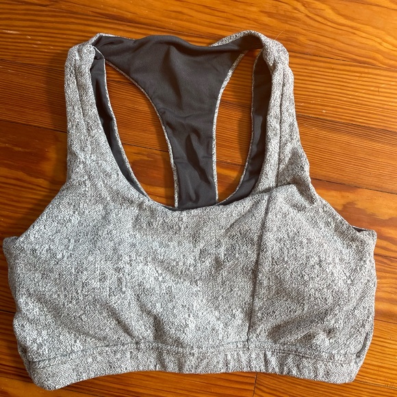 GymShark sports bra - Picture 1 of 5